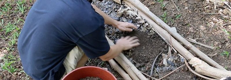 trench-planting-yams